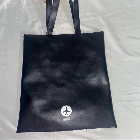 NWT Transversion Tote, Black Vinyl, Expandable Drawstring Top - Picture 2 of 10